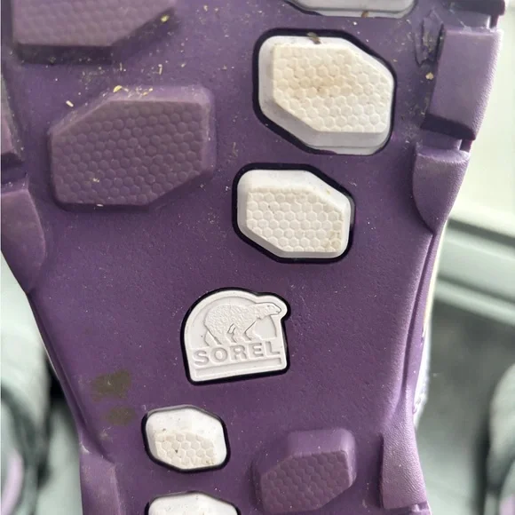 Sorel Women's Purple and Light Lavender Winter Boots size 7 - Picture 7 of 14